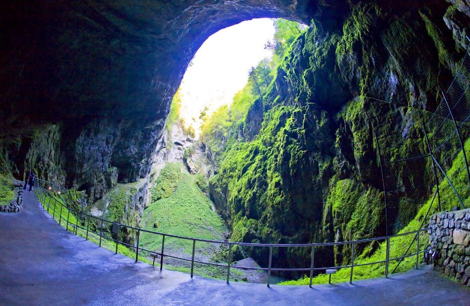 Moravian Karst (Moravský kras), Near Blansko, South Moravia, Czech Republic (Czechia)
